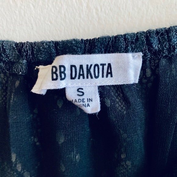 BB Dakota off the shoulder lace top - Picture 2 of 3